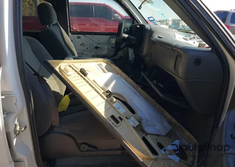 2004 Chevrolet Silverado 1500 Z71 from USA, damaged, VIN 2GCEK13TX41376291